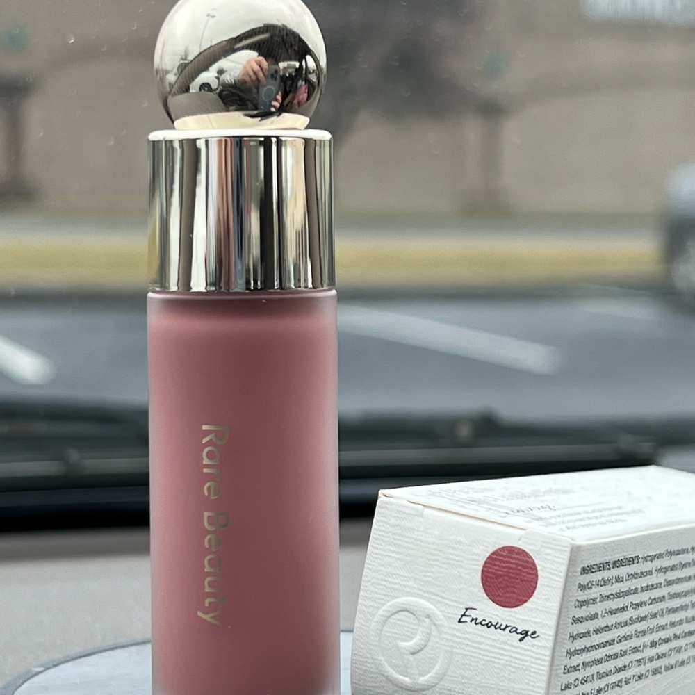 Rare Beauty Encourage Soft Pinch Liquid Blush - Picture 6 of 14